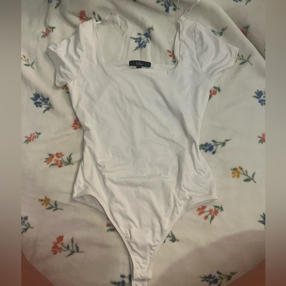 adorable white lulus bodysuit!!